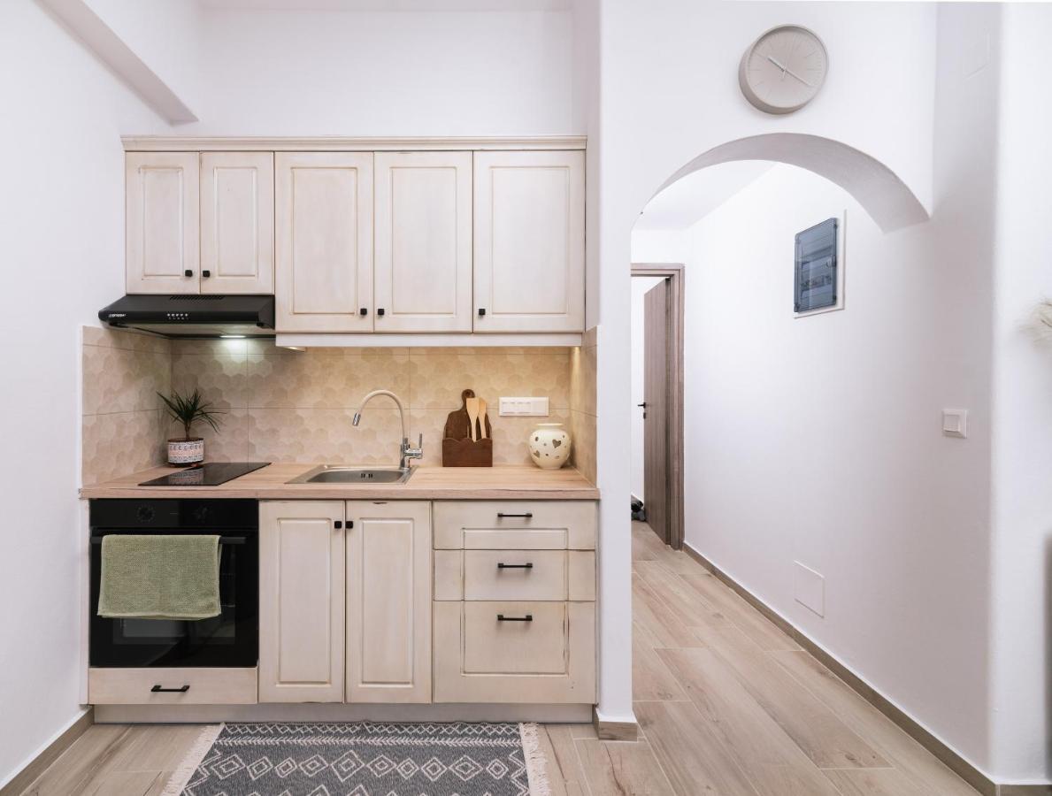 Central Apartments “Evanthia” Pitsidia Zewnętrze zdjęcie